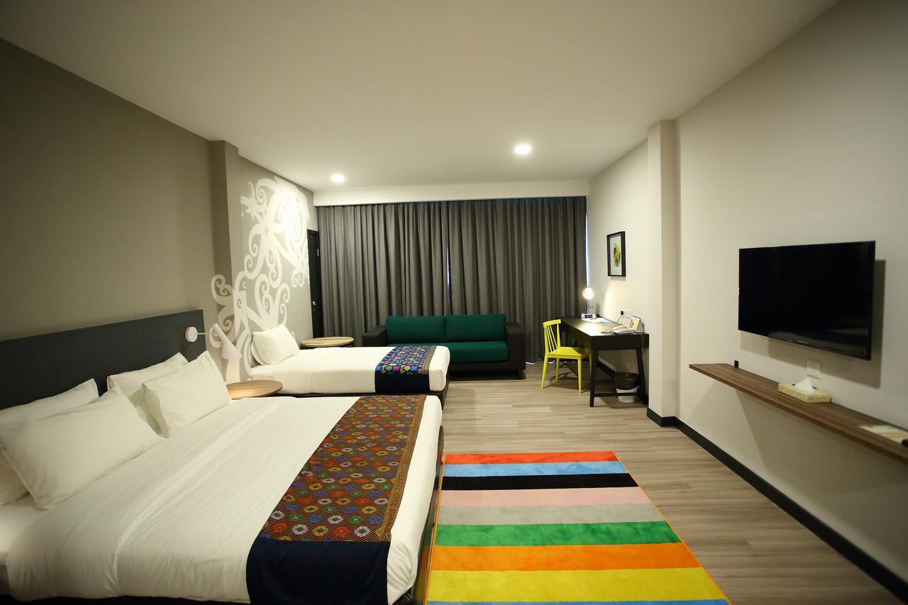 Athome Boutique Hotel Бинтулу Экстерьер фото
